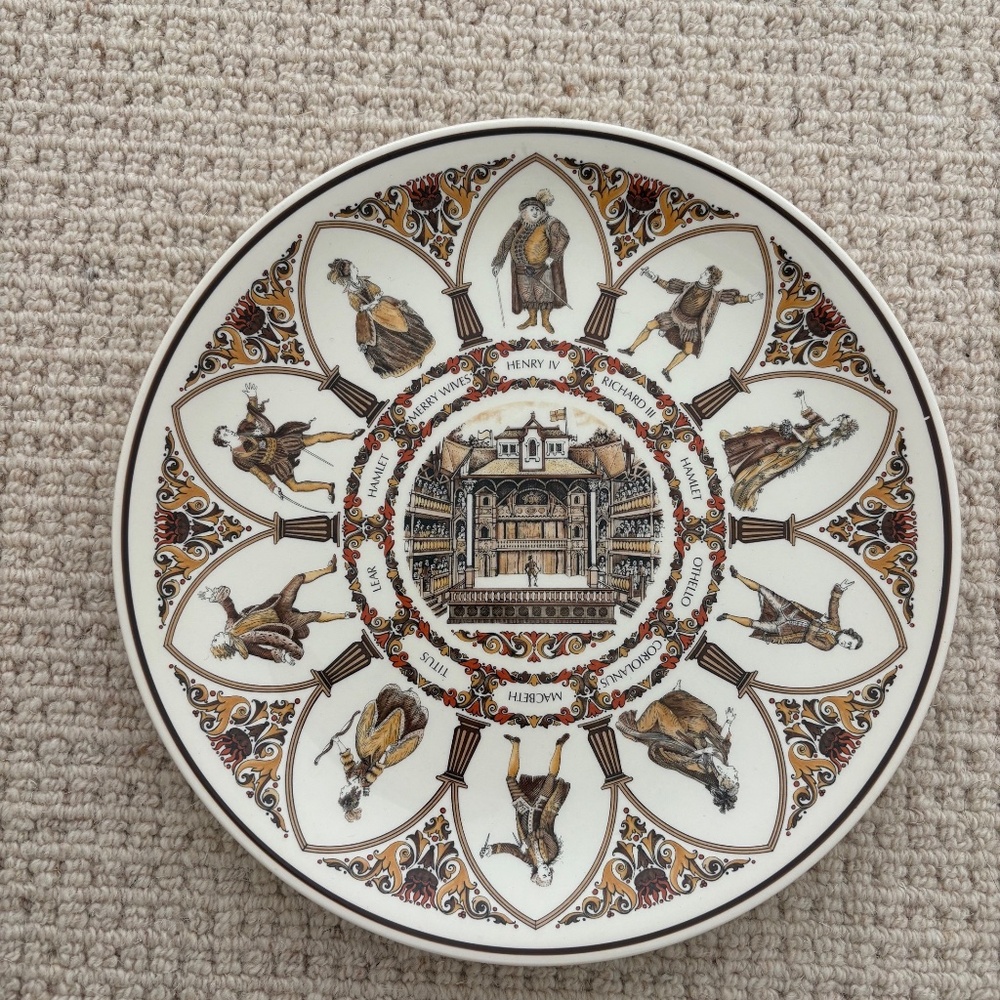Wedgwood Shakespeare Characters All the World's a Stage Globe Theatre plate